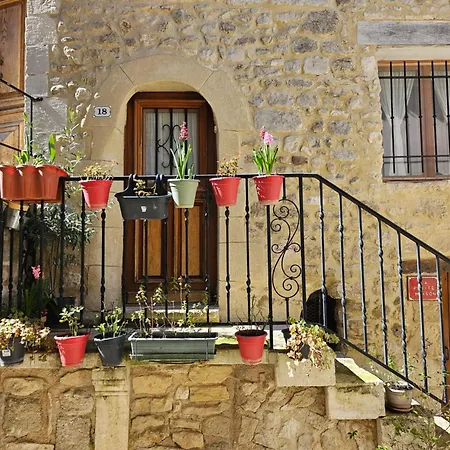 La Petite Maison Cereste Exterior photo